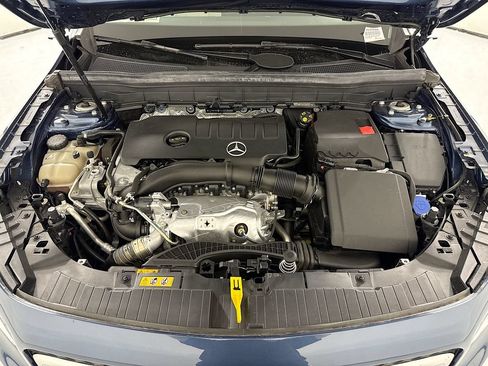 Certified 2022 Mercedes-Benz GLB 250 4MATIC image 30