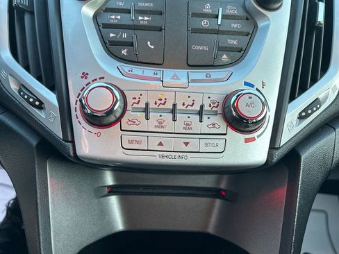 Used 2014 GMC Terrain SLE image 17