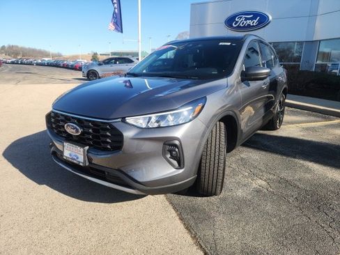 New 2025 Ford Escape ST-Line Select w/ Tech Pack #2 image 4