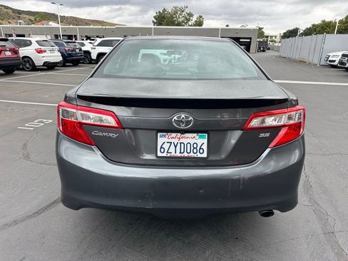 Used 2013 Toyota Camry SE FWD image 3