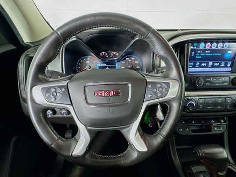 Used 2018 GMC Canyon SLT image 11