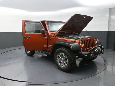 Used 2014 Jeep Wrangler Sport w/ Quick Order Package 24S AWD/4WD image 36