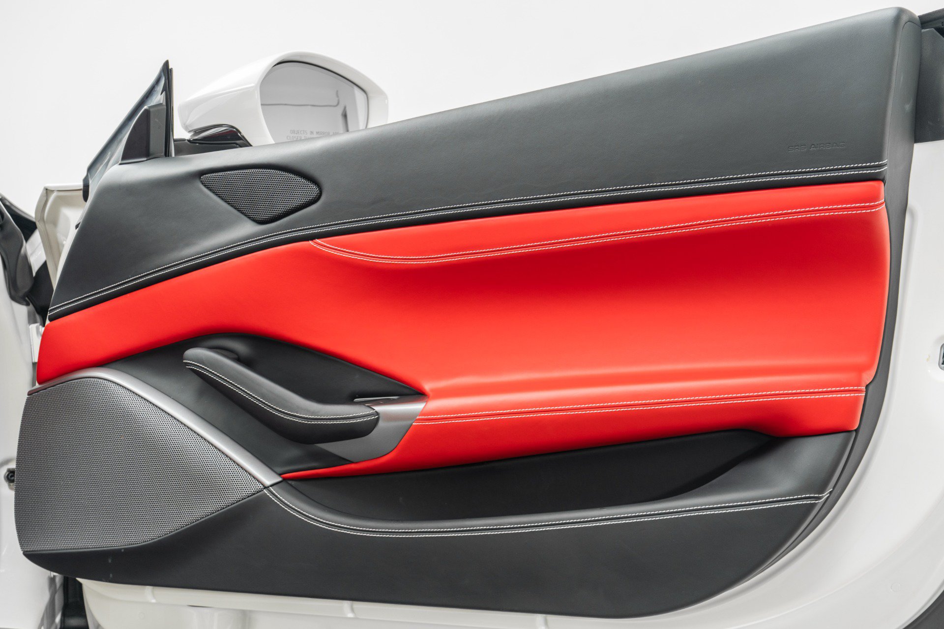 Used 2019 Ferrari Portofino RWD image 44