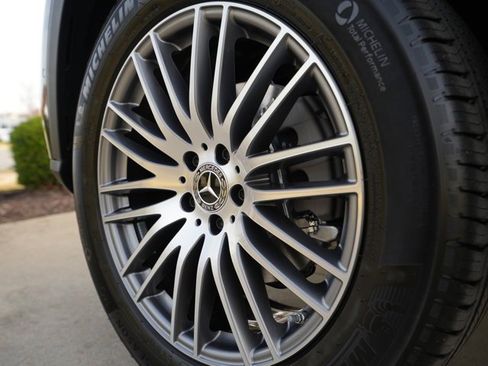 Used 2026 Mercedes-Benz GLC 300 4MATIC image 15