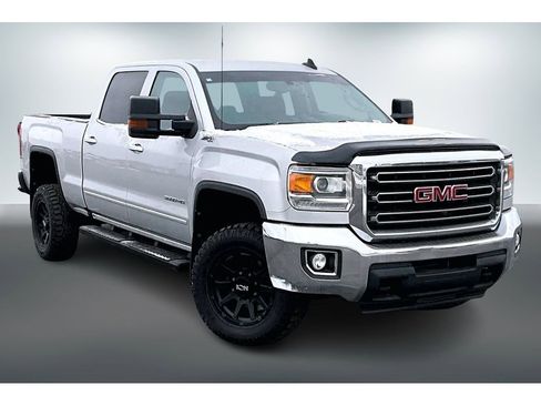 Used 2017 GMC Sierra 3500 SLE image 3