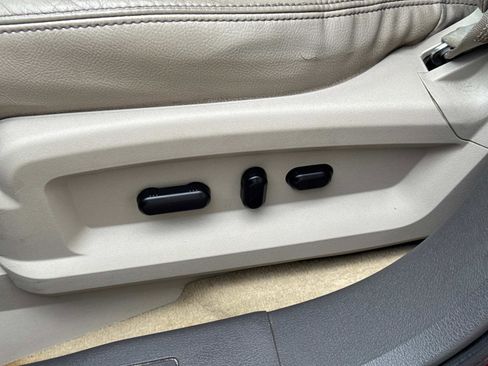 Used 2011 Ford Edge SEL w/ 202A Rapid Spec Order Code image 19