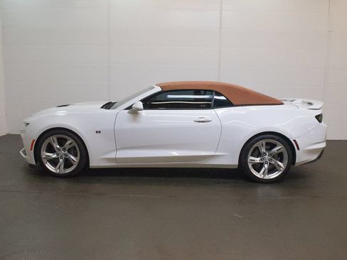 Used 2021 Chevrolet Camaro SS RWD image 11