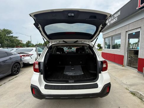 Used 2018 Subaru Outback 3.6R Limited AWD/4WD image 19