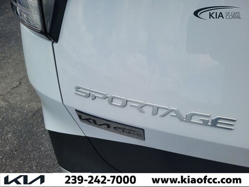 Certified 2024 Kia Sportage EX FWD image 11
