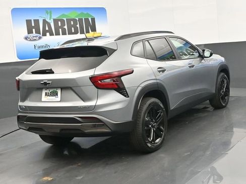 New 2026 Chevrolet Trax ACTIV w/ Sunroof Package image 5