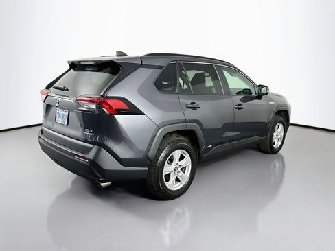 Certified 2020 Toyota RAV4 XLE w/ Convenience Package AWD/4WD image 7