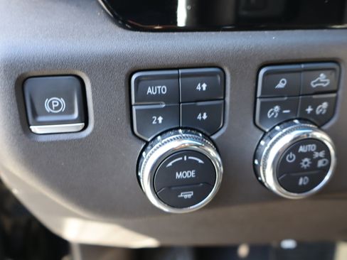 Used 2023 GMC Sierra 1500 SLT w/ SLT Premium Plus Package image 22