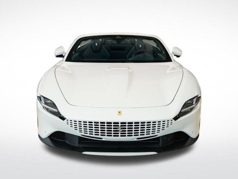 Used 2024 Ferrari Roma Spider image 8