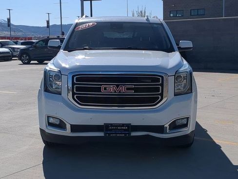 Used 2019 GMC Yukon XL SLT w/ Open Road Package AWD/4WD image 9