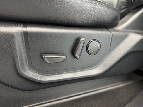 Used 2020 Ford F350 Lariat image 15