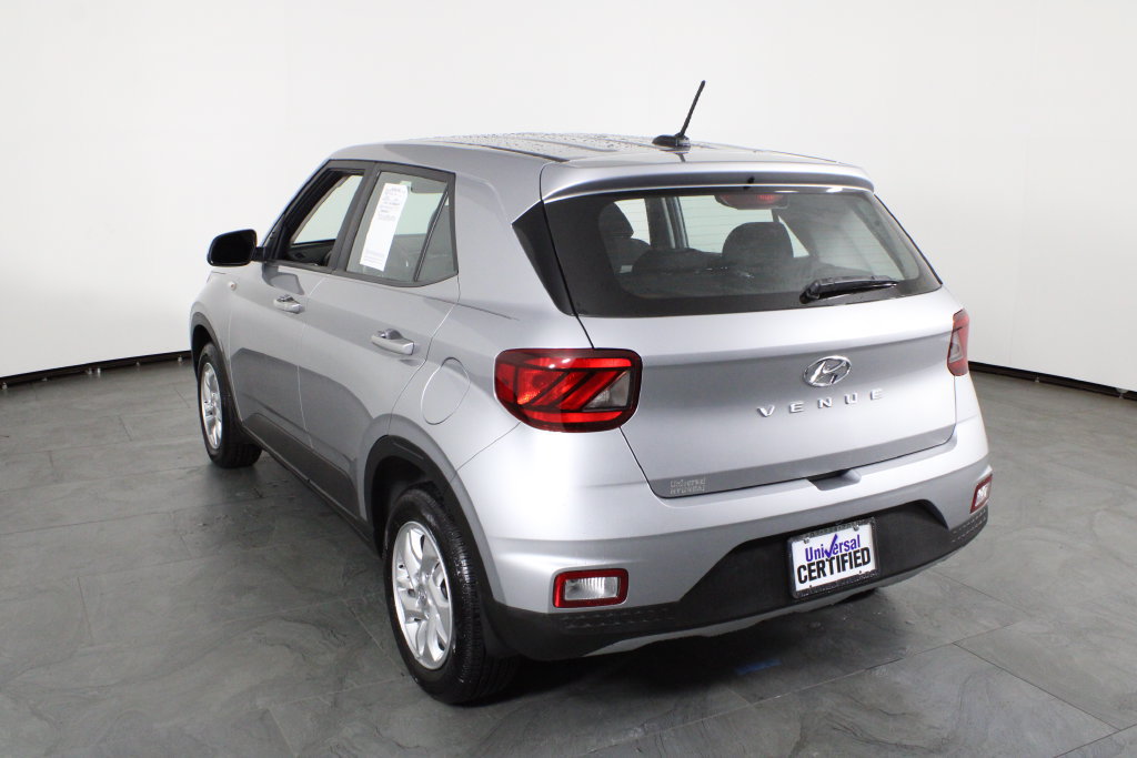 Certified 2026 Hyundai Venue SE FWD image 16