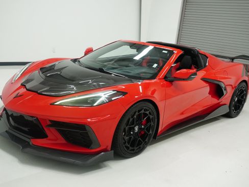 Used 2020 Chevrolet Corvette Stingray Premium Cpe w/ 3LT Preferred Equipment Group RWD image 8