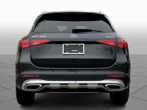Certified 2025 Mercedes-Benz GLC 300 4MATIC image 4