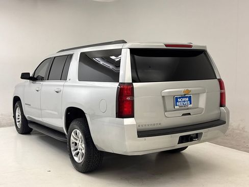 Used 2019 Chevrolet Suburban LT image 7