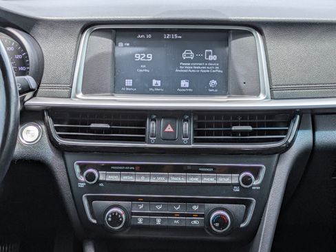 Used 2020 Kia Optima SE FWD image 19