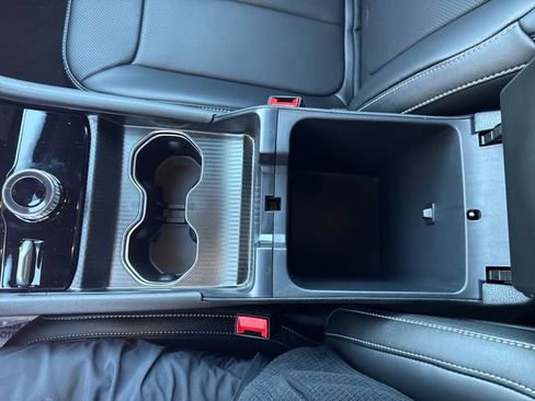 New 2025 Jeep Grand Cherokee Limited w/ Luxury Tech Group II image 25