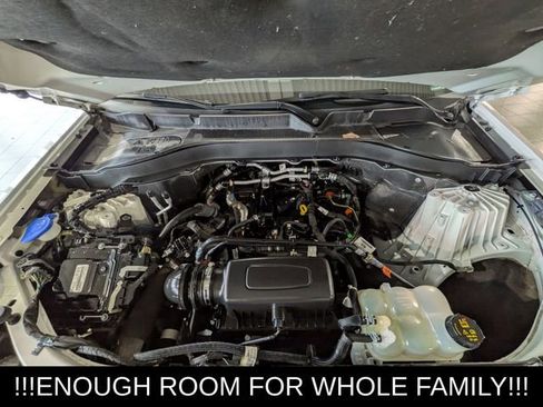Used 2022 Ford Explorer XLT w/ Equipment Group 202A image 24