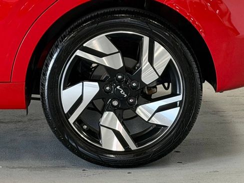 Used 2025 Kia Soul GT-Line FWD image 8
