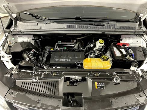 Used 2019 Chevrolet Trax LS FWD image 28
