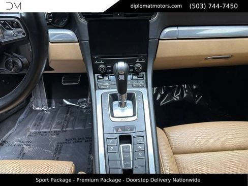 Used 2017 Porsche 911 Carrera 4S AWD/4WD image 33
