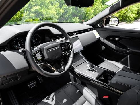 New 2026 Land Rover Range Rover Evoque Hoxton AWD/4WD image 3