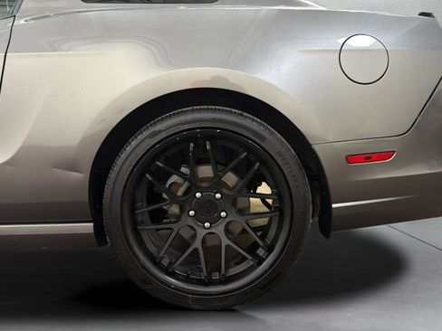 Used 2014 Ford Mustang GT image 36