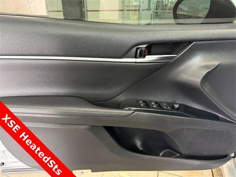Used 2020 Toyota Camry XSE image 17