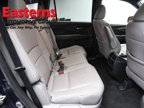 Used 2023 Tesla Model 3 Standard Range RWD image 23