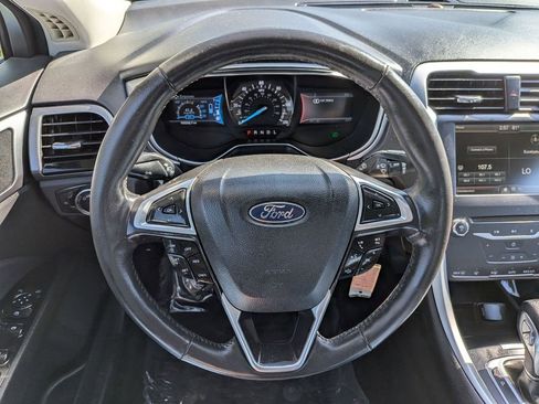 Used 2014 Ford Fusion SE image 18