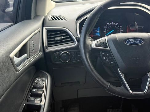 Used 2018 Ford Edge SEL w/ Equipment Group 201A FWD image 16