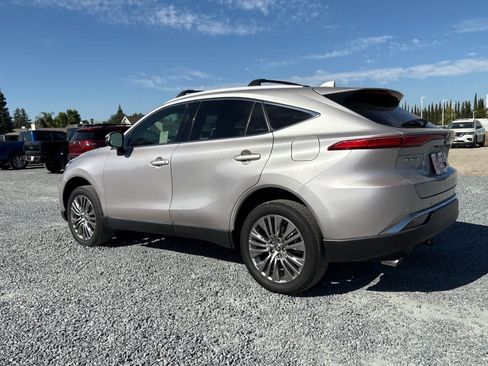 Used 2021 Toyota Venza XLE AWD/4WD image 7