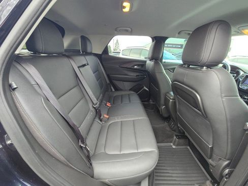 Used 2021 Chevrolet TrailBlazer LT w/ Premium Seating Package AWD/4WD image 15