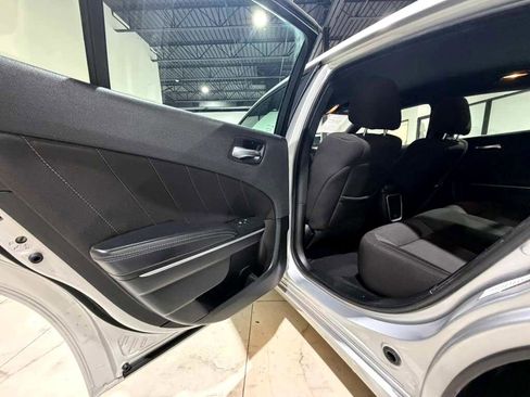 Used 2022 Dodge Charger SXT image 16