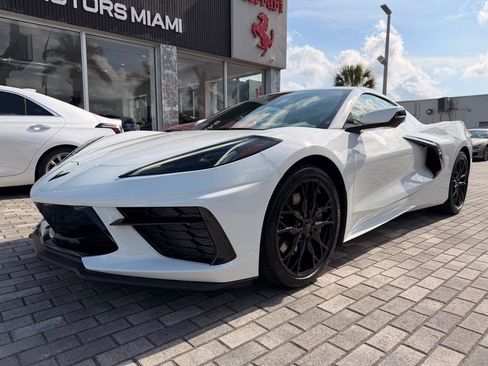 Used 2023 Chevrolet Corvette Stingray Coupe w/ Z51 Performance Package RWD image 3