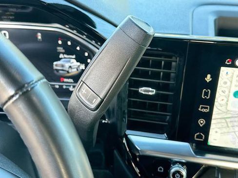 Used 2025 GMC Sierra 1500 SLT image 17