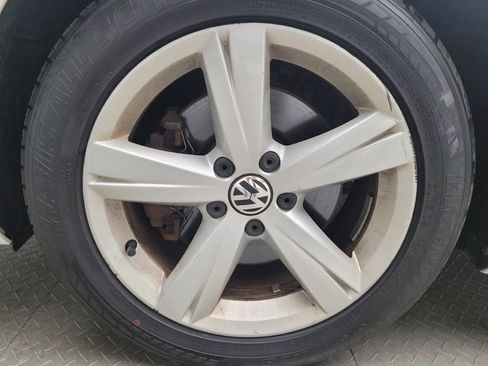 Used 2015 Volkswagen Passat 1.8T SE FWD image 31