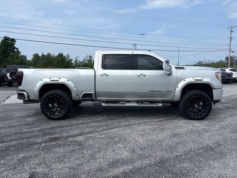 Used 2022 GMC Sierra 2500 Denali AWD/4WD image 8
