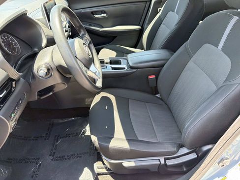 Used 2024 Nissan Sentra SV FWD image 18