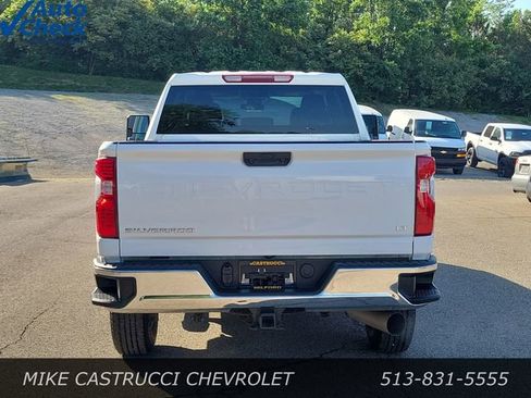Used 2025 Chevrolet Silverado 2500 LT w/ Convenience Package AWD/4WD image 4