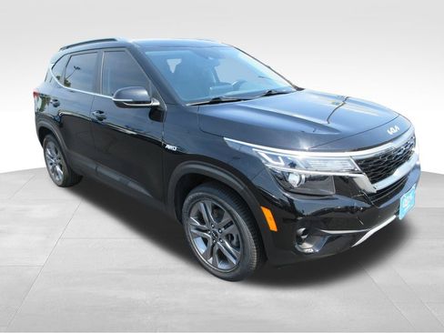 Used 2023 Kia Seltos S w/ Navigation Package AWD/4WD image 7