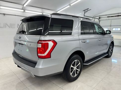 Used 2021 Ford Expedition XLT RWD image 4