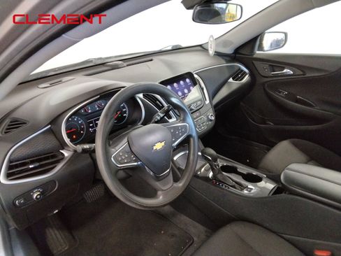 Used 2023 Chevrolet Malibu LT image 25