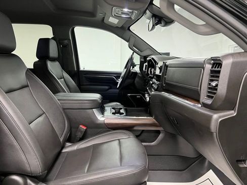 Used 2024 GMC Sierra 3500 SLT w/ SLT Convenience Package image 57