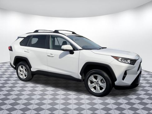 Used 2021 Toyota RAV4 XLE w/ XLE Grade Weather Package AWD/4WD image 1
