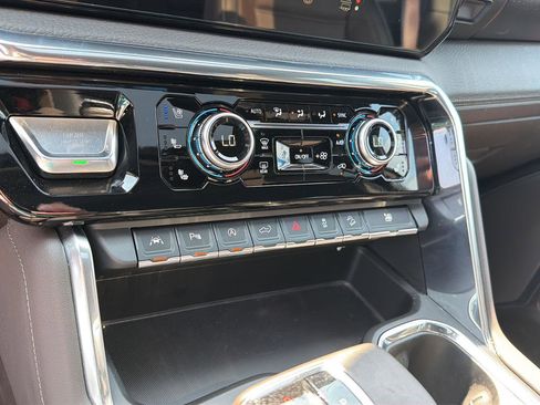 Used 2024 GMC Sierra 1500 Denali w/ Technology Package image 28